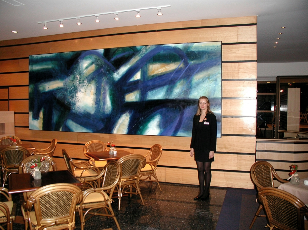 Painel colocado em edifício comercial em São Paulo — , 